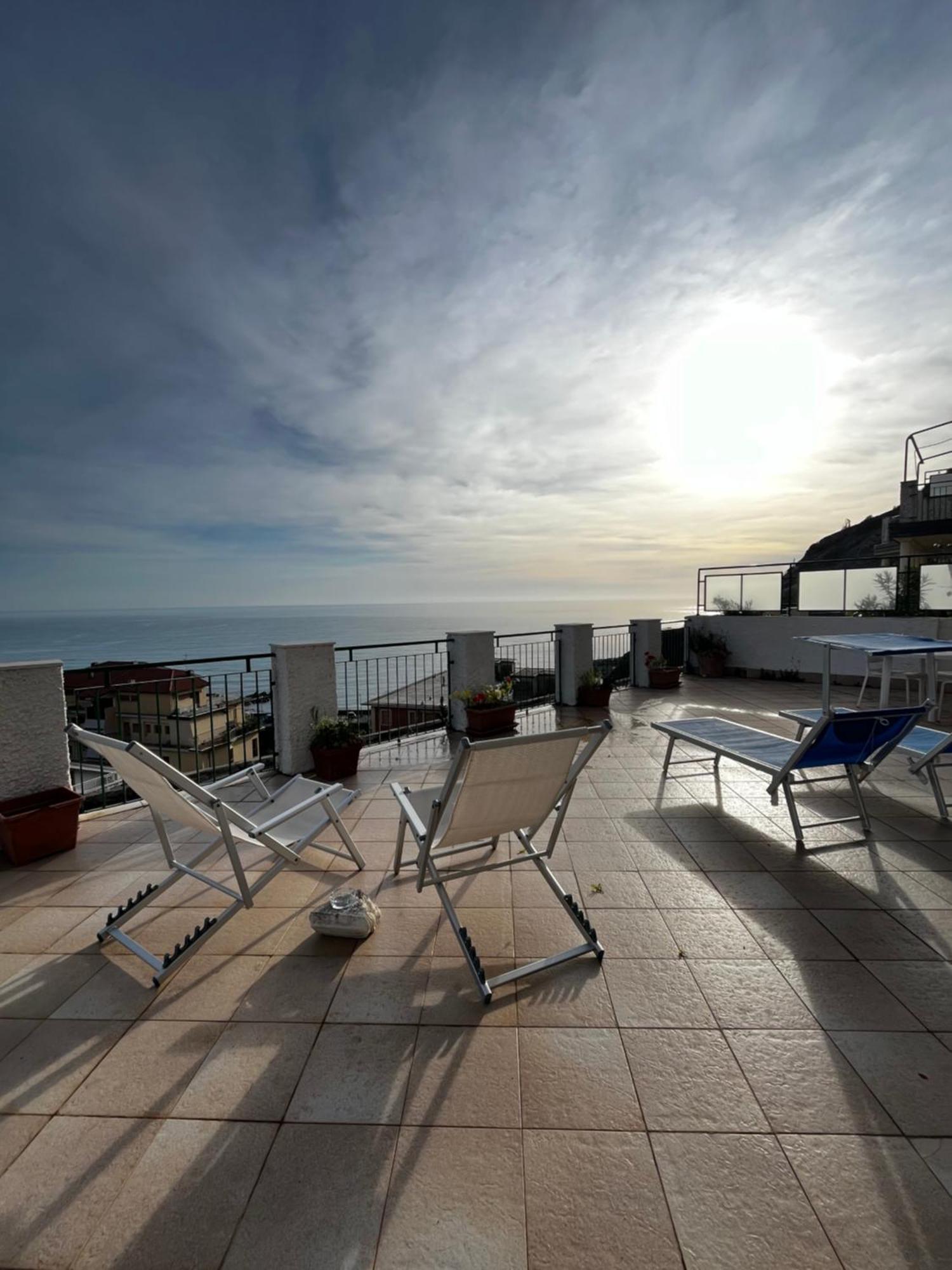 Apartment Sunflower Terrazza Panoramica *